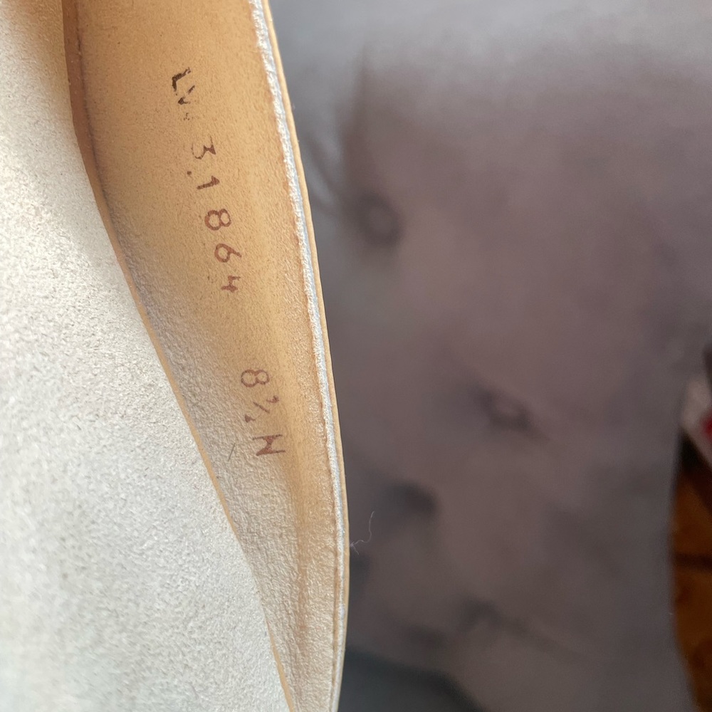 Stuart Weitzman - Picture 6 of 6